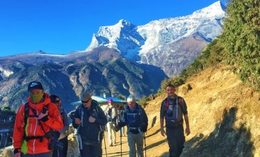 trekkers on their 3rd day of everest base camp trekking