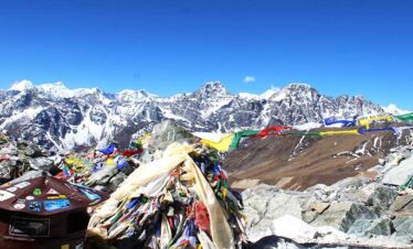 Panoramic View of the magnificent mountain from one of the pass in EBC Arun Valley Trek