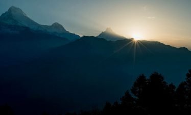 sunrise seen from poonhill station in a sunrise tour