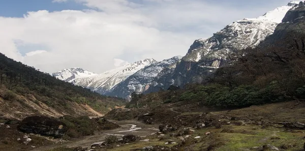 makalu base camp trek