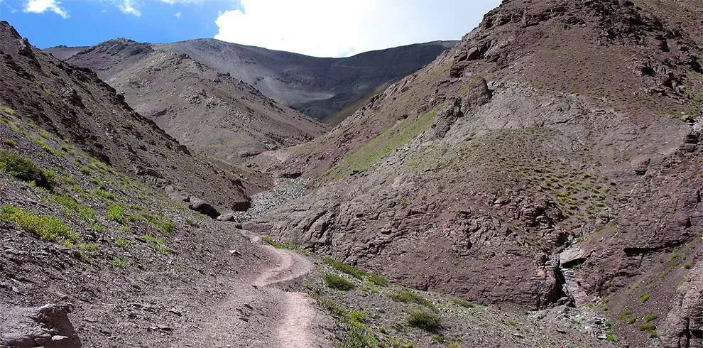 Rough roads, steady steps to reach Lartsa