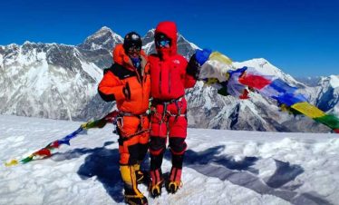 Team at the summit of Mt Amadablam