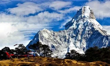 Breakfast break point for everest base camp helicopter luxury tour package