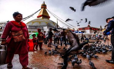 women selling tea at Budhanat stupa of Kathmandu