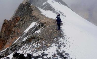 Trekking towards the Mardi peak base camp