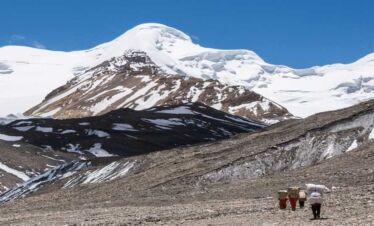 Saribung Peak Climbing