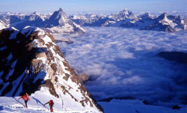 Saribung Peak Climbing