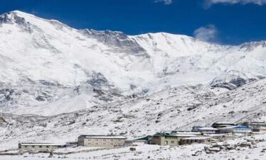 Baruntse Peak Climbing