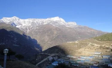 Kongma Tse peak climbing