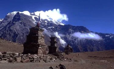 chhorten symbolising the tibetan culture in tilamng pass trekking region