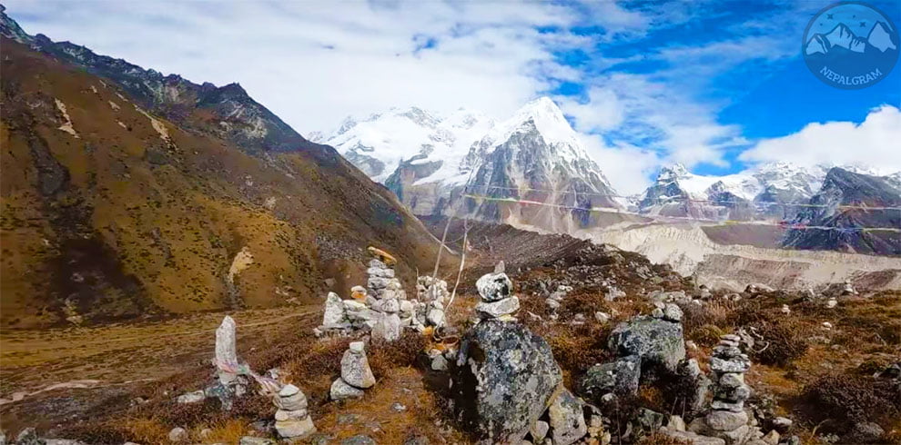 kanchenjunga basecamp trekking by overland