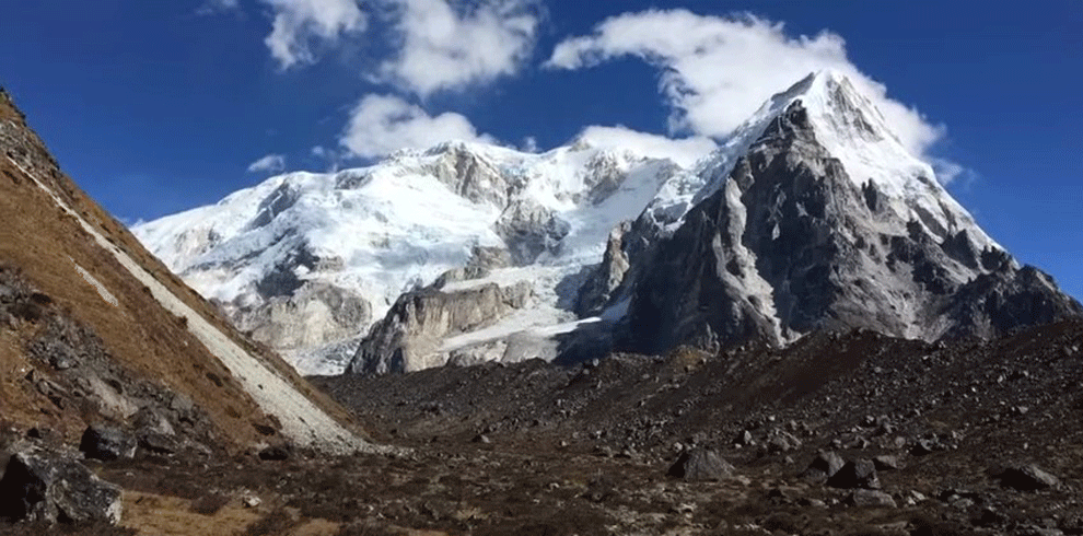 Kanchenjunga South BaseCamp Trek in nepal.